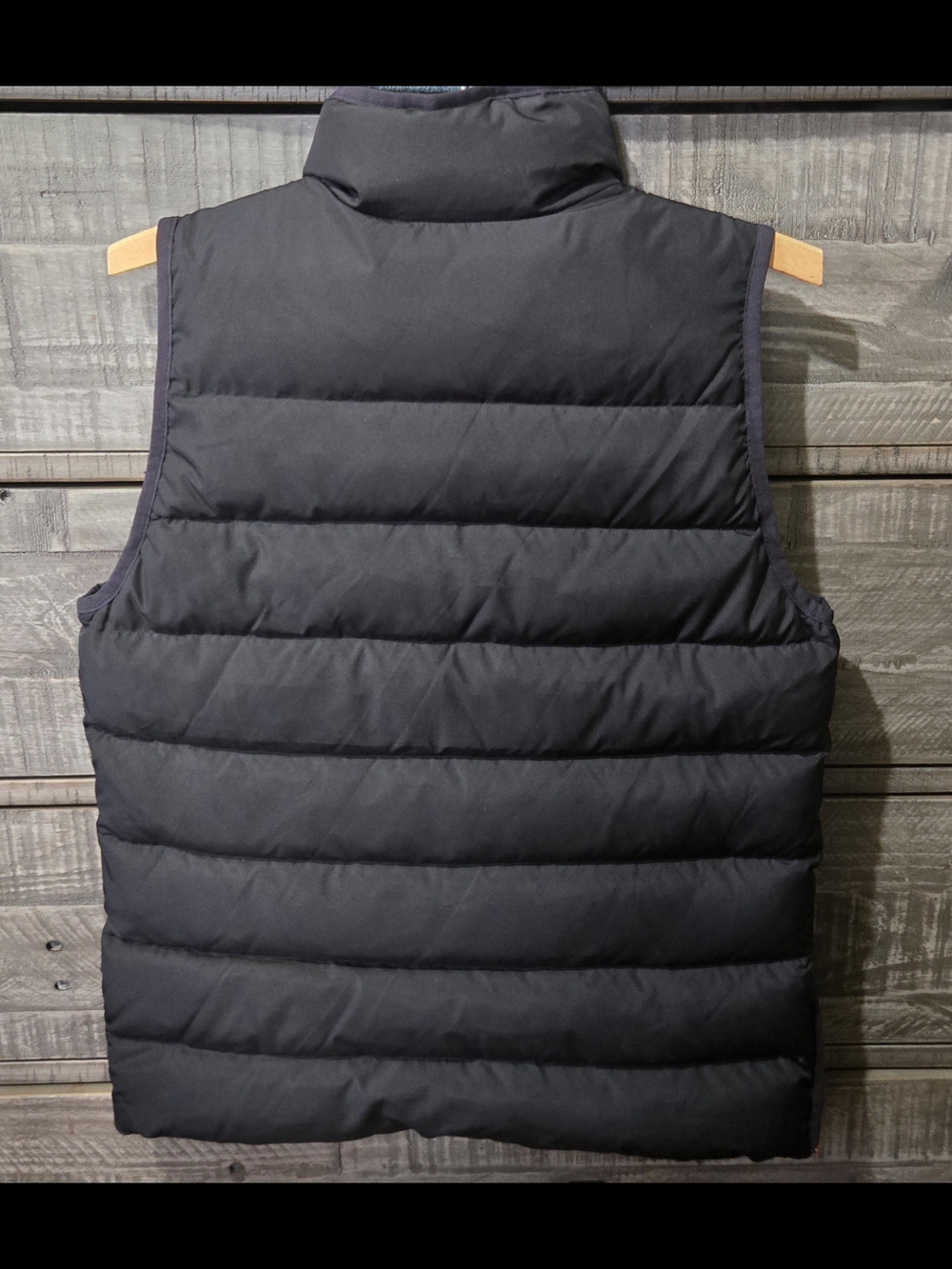 J.Crew Black Down Puffer Vest XS Quilted Gold Zip Snap Pocket Side Zip 60% Down - Picture 2 of 7